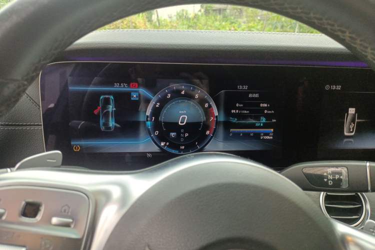 Used Mercedes-Benz E-Class 2019 E 300 L Sport Luxury Edition Instrument Cluster