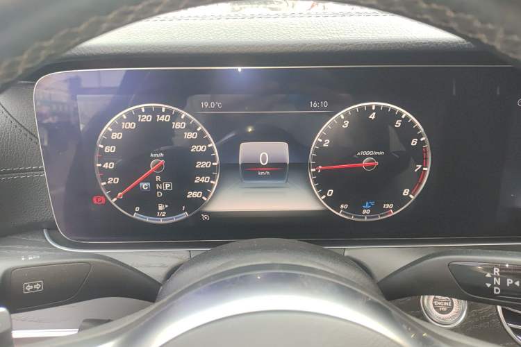 Used Mercedes-Benz E-Class 2019 E 300 L Sporty and Stylish Model