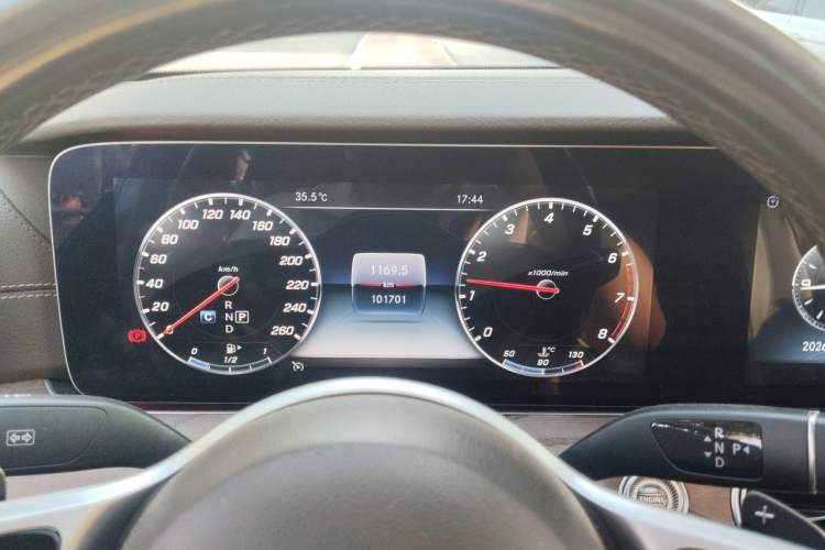 Used Mercedes-Benz E-Class 2019 Restyled E 300 L Luxury Edition Instrument Cluster