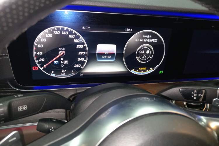 Used Mercedes-Benz E-Class 2019 Restyled E 300 L Sporty and Stylish Edition Instrument Cluster