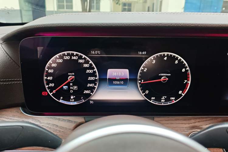 Used Mercedes-Benz E-Class 2019 E 300 L Stylish Model Instrument Cluster