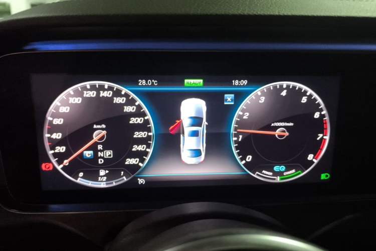 Used Mercedes-Benz E-Class 2019 E 260 L Instrument Cluster