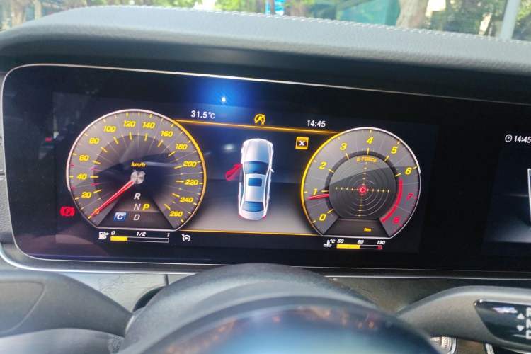Used Mercedes-Benz E-Class 2019 E 300 L Sport Luxury Edition Instrument Cluster