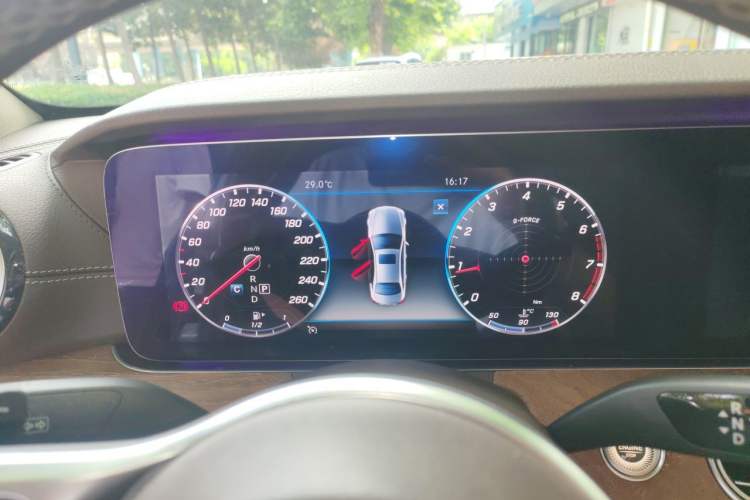 Used Mercedes-Benz E-Class 2019 Restyled E 300 L Luxury Edition Instrument Cluster