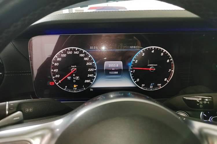 Used Mercedes-Benz E-Class 2019 Restyled E 300 L Sporty and Stylish Edition Instrument Cluster