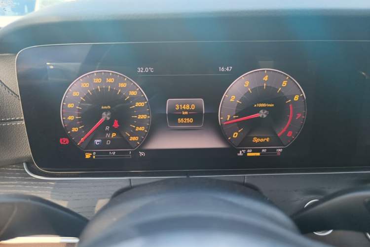 Used Mercedes-Benz E-Class 2019 Restyled E 300 L Sport Luxury Edition Instrument Cluster