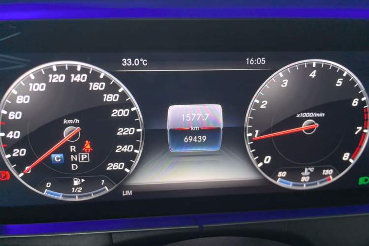 Used Mercedes-Benz E-Class 2019 Restyled E 300 L Sporty and Stylish Edition Instrument Cluster