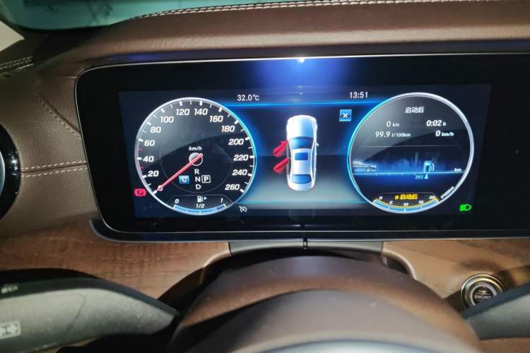 Used Mercedes-Benz E-Class 2019 Restyled E 300 L Luxury Edition Instrument Cluster