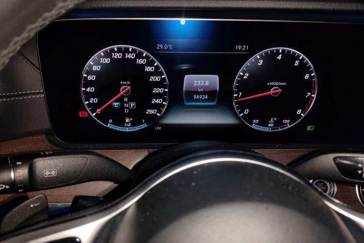Used Mercedes-Benz E-Class 2019 Restyled E 300 L Luxury Edition Instrument Cluster