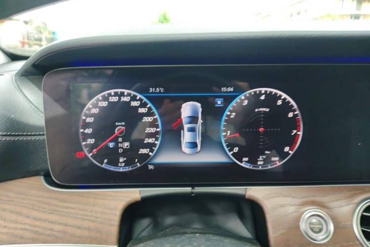 Used Mercedes-Benz E-Class 2019 Restyled E 300 L Luxury Edition Instrument Cluster