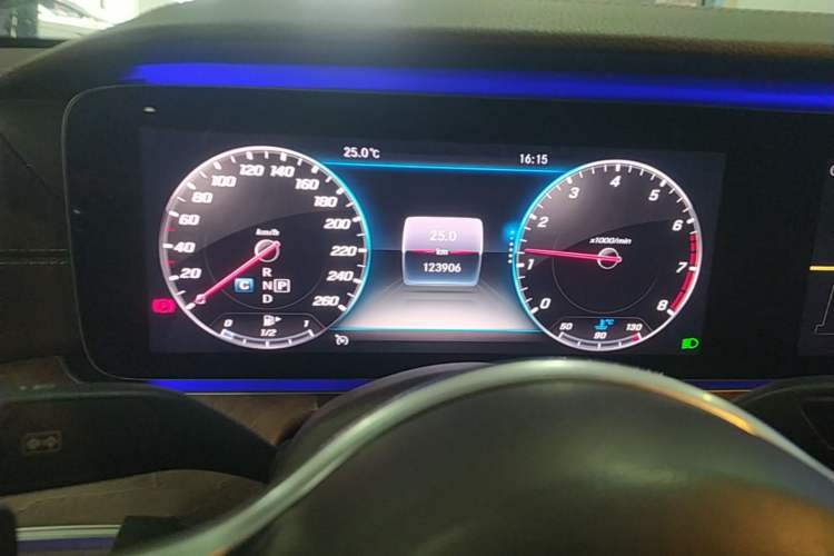 Used Mercedes-Benz E-Class 2019 Facelifted E 300 L Stylish Version Instrument Cluster