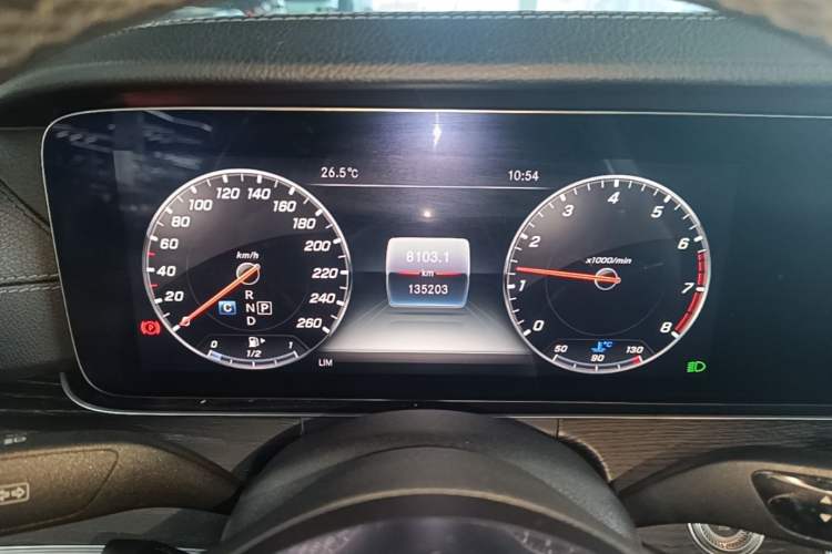Used Mercedes-Benz E-Class 2019 Restyled E 300 L Sport Luxury Edition Instrument Cluster