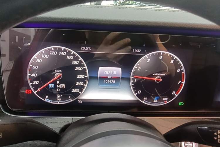 Used Mercedes-Benz E-Class 2019 Restyled E 300 L Sport Luxury Edition Instrument Cluster