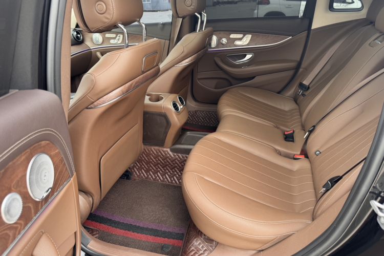 Used Mercedes-Benz E-Class 2019 Restyled E 300 L Luxury Edition Interior 1