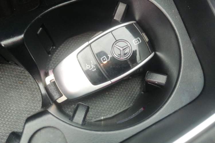 Used Mercedes-Benz E-Class 2019 E 260 L Sport Edition Interior 1