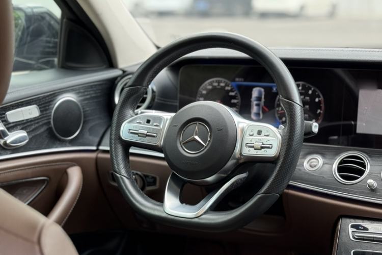 Used Mercedes-Benz E-Class 2019 E 200 L Sport Edition Interior 1
