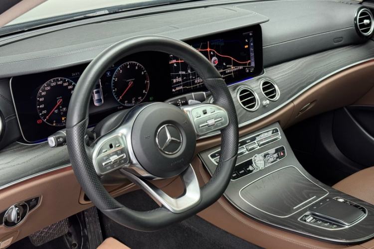 Used Mercedes-Benz E-Class 2019 Restyled E 300 L Sporty and Stylish Edition Interior 1