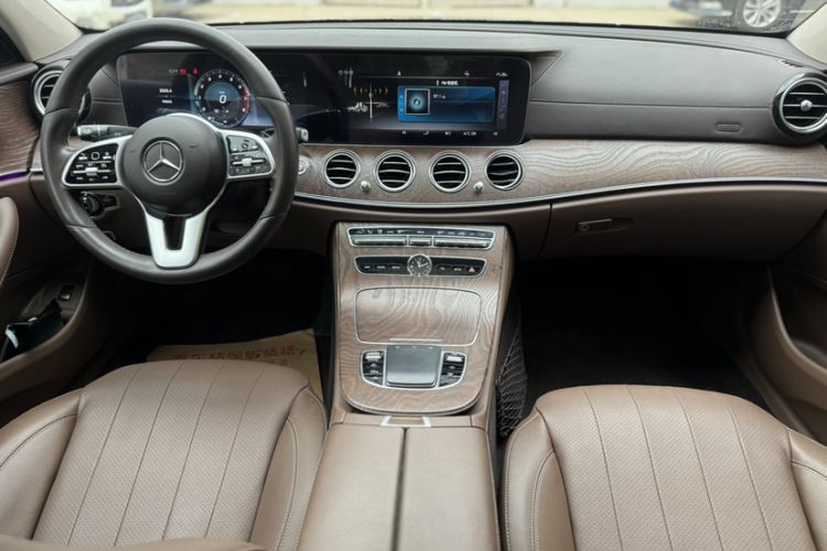 Used Mercedes-Benz E-Class 2019 Restyled E 300 L Luxury Edition Interior 1