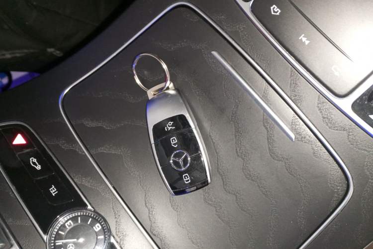 Used Mercedes-Benz E-Class 2019 E 260 L Sport 4MATIC Interior 1