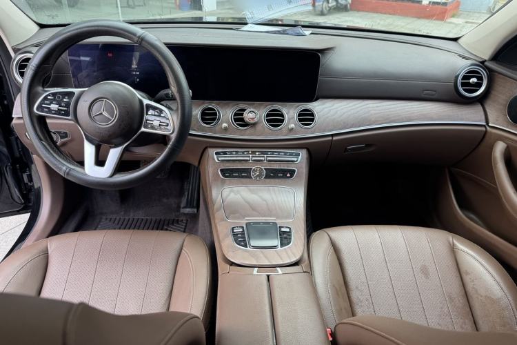 Used Mercedes-Benz E-Class 2019 Facelifted E 300 L Stylish Version Interior 1