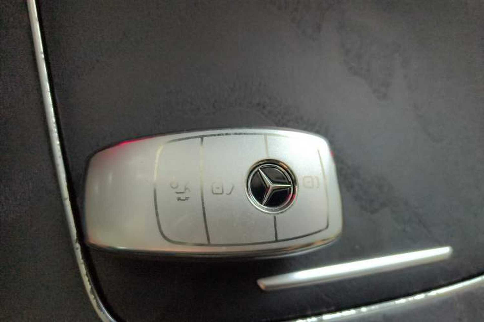 Used Mercedes-Benz E-Class 2019 E 200 Sport Edition Interior 1