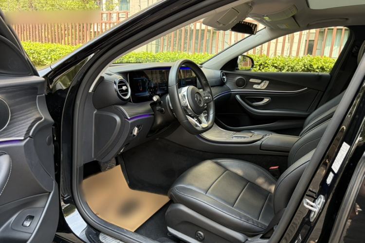 Used Mercedes-Benz E-Class 2019 Restyled E 300 L Sporty and Stylish Edition Interior 1