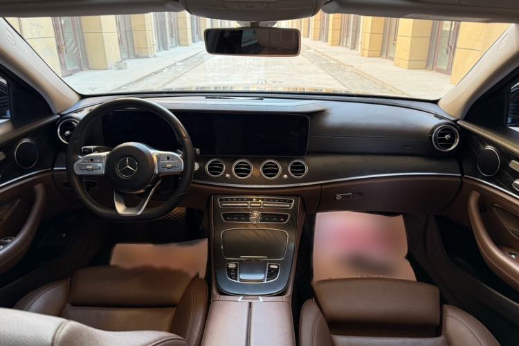Used Mercedes-Benz E-Class 2019 E 200 L Sport 4MATIC Interior 1