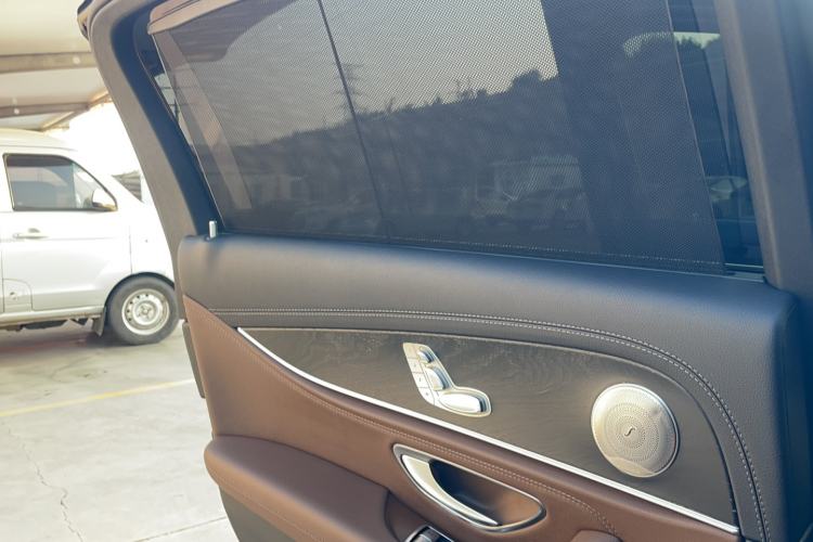 Used Mercedes-Benz E-Class 2019 E 300 L Sport Luxury Edition Interior 10