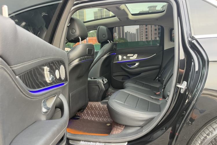 Used Mercedes-Benz E-Class 2019 Restyled E 300 L Sport Luxury Edition Interior 12