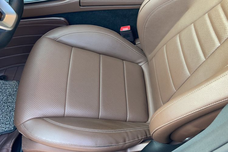 Used Mercedes-Benz E-Class 2019 E 300 L Sport Luxury Edition Interior 12