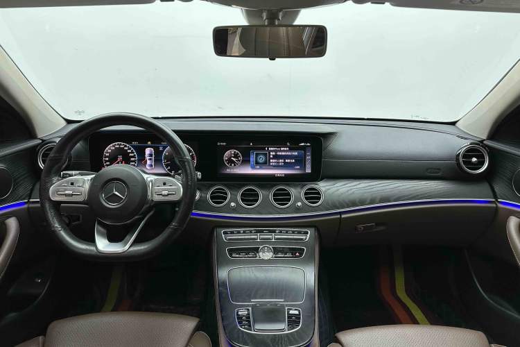 Used Mercedes-Benz E-Class 2019 E 200 L Sport Edition Interior 2