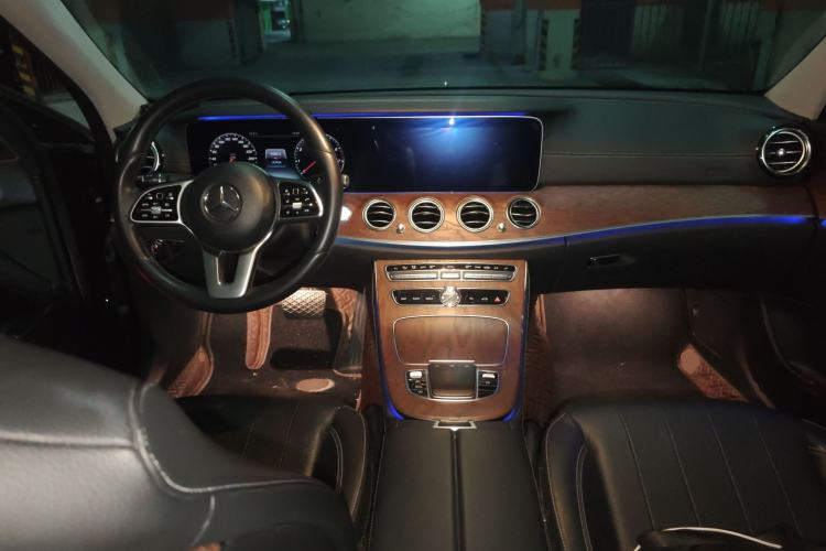 Used Mercedes-Benz E-Class 2019 Facelifted E 300 L Stylish Version Interior 2