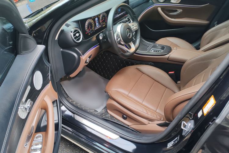 Used Mercedes-Benz E-Class 2019 E 300 L Sporty and Stylish Model Interior 2