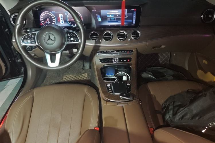 Used Mercedes-Benz E-Class 2019 Facelifted E 300 L Stylish Version Interior 2