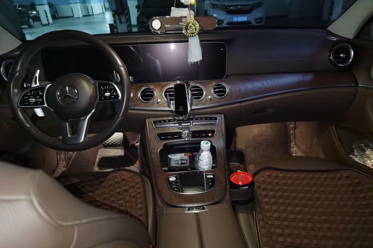 Used Mercedes-Benz E-Class 2019 Facelifted E 300 L Stylish Version Interior 2