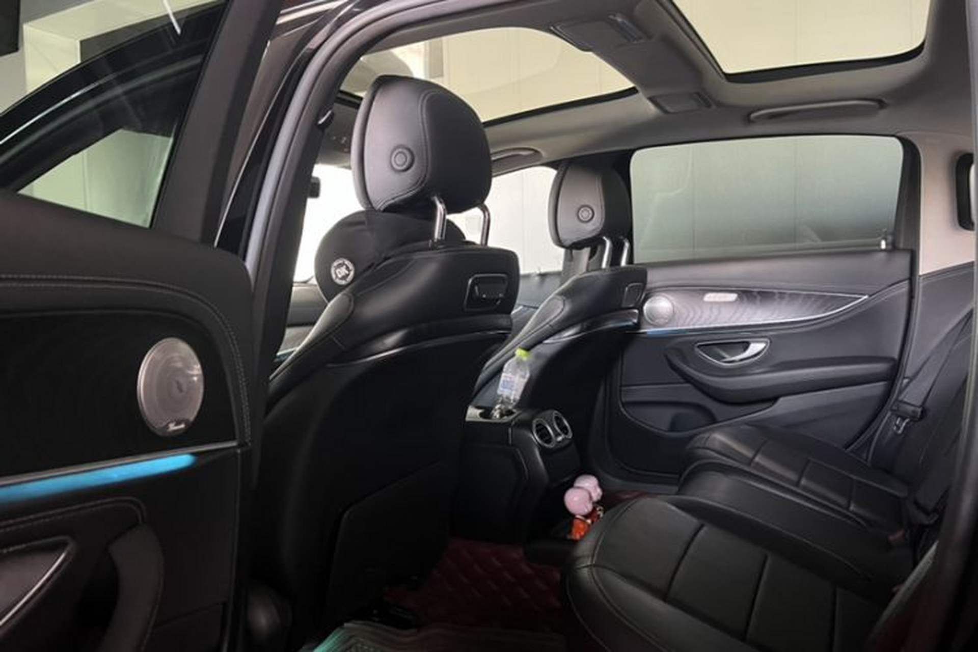 Used Mercedes-Benz E-Class 2019 E 300 L Sporty and Stylish Model Interior 2