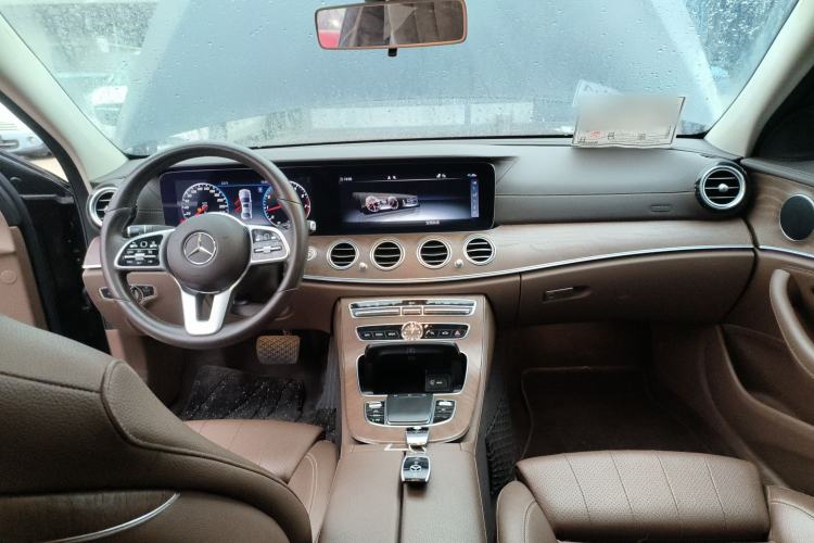 Used Mercedes-Benz E-Class 2019 E 200 L 4MATIC Interior 2