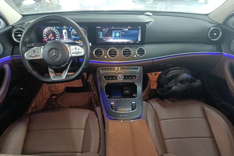Used Mercedes-Benz E-Class 2019 Restyled E 300 L Sporty and Stylish Edition Interior 2