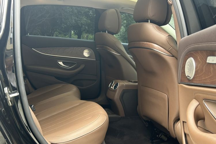 Used Mercedes-Benz E-Class 2019 E 200 L Interior 2