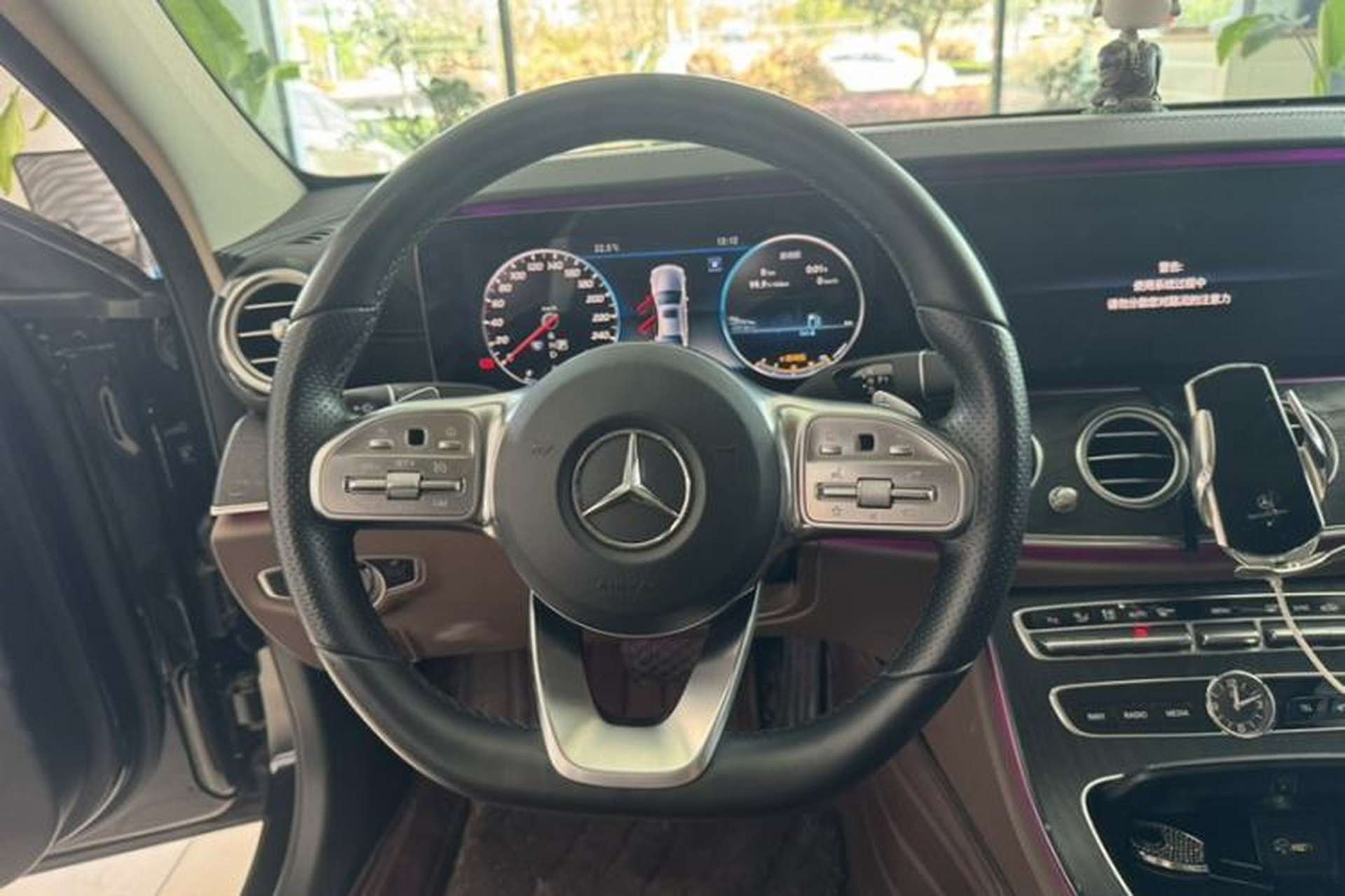 Used Mercedes-Benz E-Class 2019 Restyled E 300 L Sport Luxury Edition Interior 2