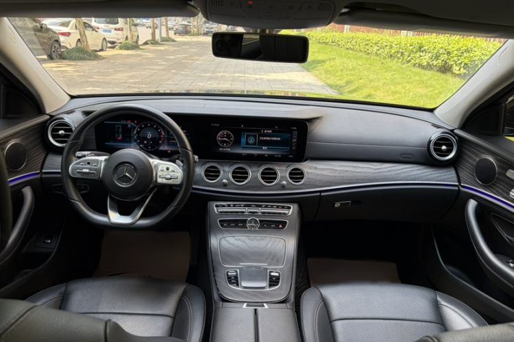 Used Mercedes-Benz E-Class 2019 Restyled E 300 L Sporty and Stylish Edition Interior 2