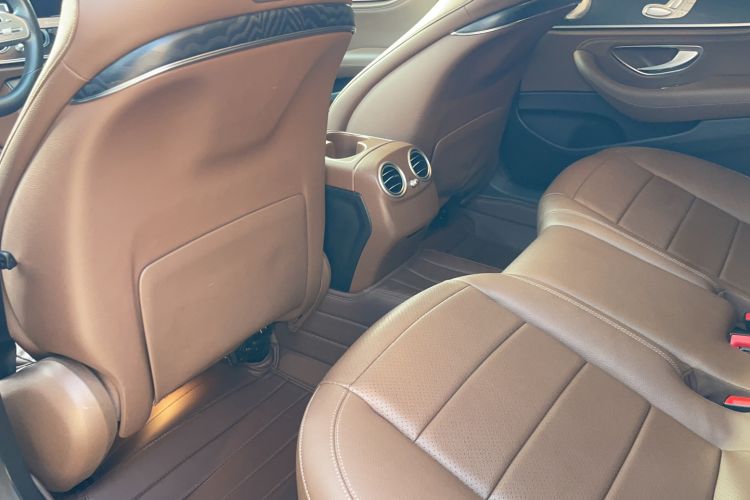 Used Mercedes-Benz E-Class 2019 E 300 L Sport Luxury Edition Interior 2