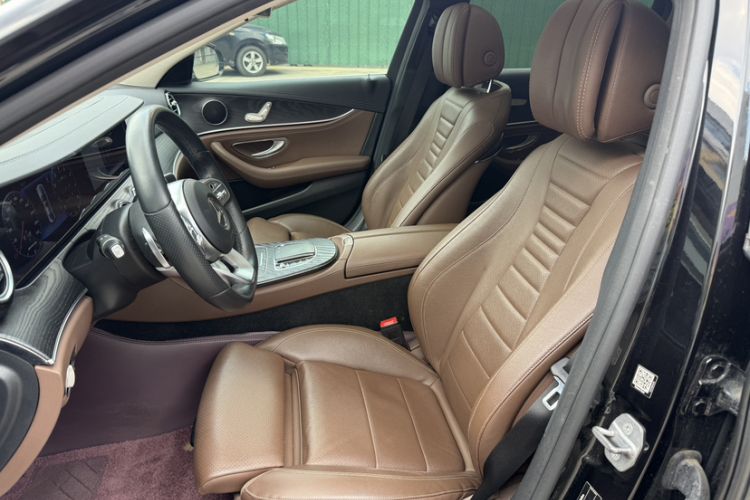 Used Mercedes-Benz E-Class 2019 E 200 L Sport Edition Interior 3