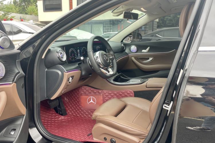 Used Mercedes-Benz E-Class 2019 E 260 L Sport Edition Interior 3