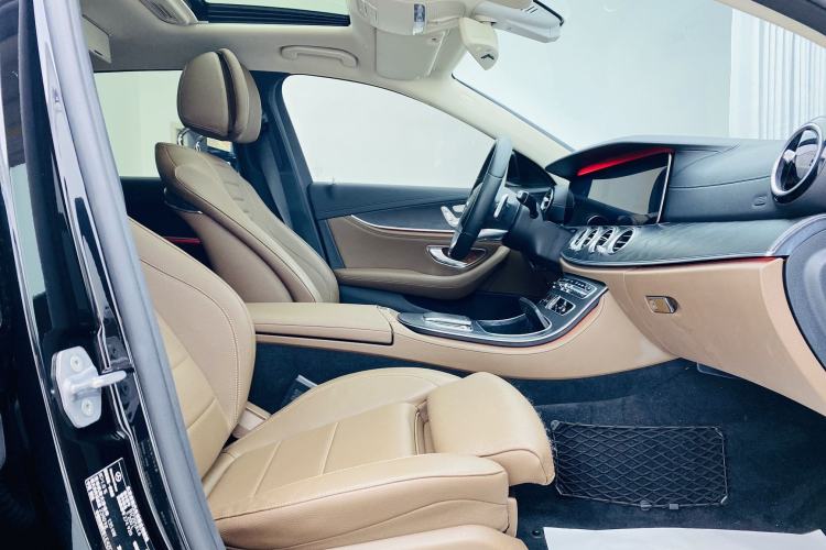 Used Mercedes-Benz E-Class 2019 E 200 L Sport Edition Interior 3