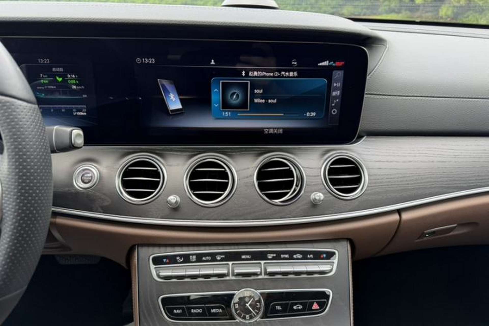 Used Mercedes-Benz E-Class 2019 E 260 L Sport Edition Interior 3