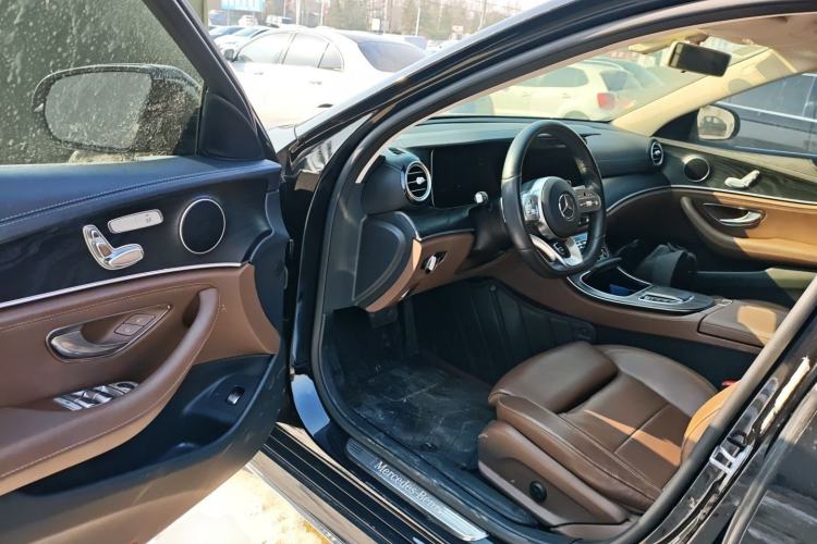 Used Mercedes-Benz E-Class 2019 E 200 L Sport Edition Interior 3