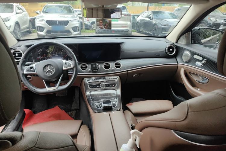 Used Mercedes-Benz E-Class 2019 Restyled E 300 L Sport Luxury Edition Interior 3