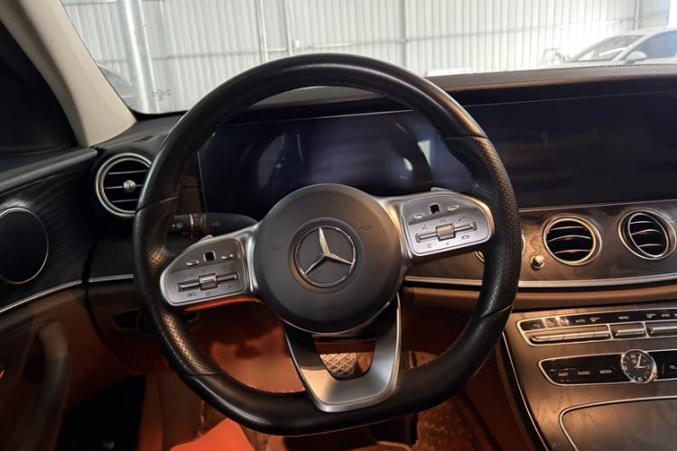 Used Mercedes-Benz E-Class 2019 E 200 L Sport Edition Interior 3