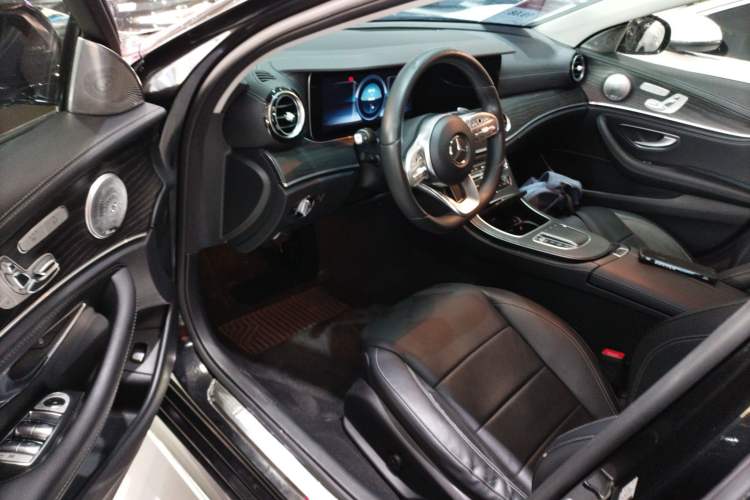 Used Mercedes-Benz E-Class 2019 Restyled E 300 L Sporty and Stylish Edition Interior 3